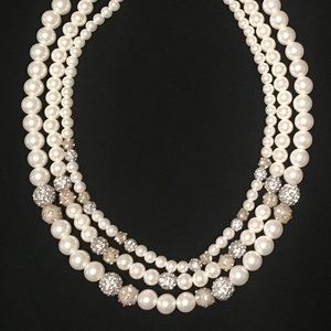 Layered pearl necklace | Ann Taylor (faux pearl)